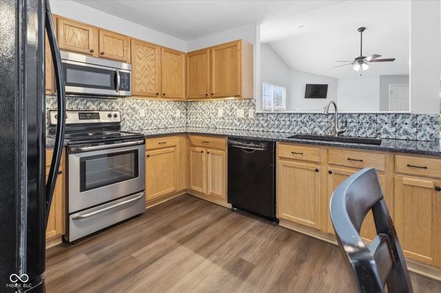 2165 Catchfly Drive, Plainfield, IN 46168