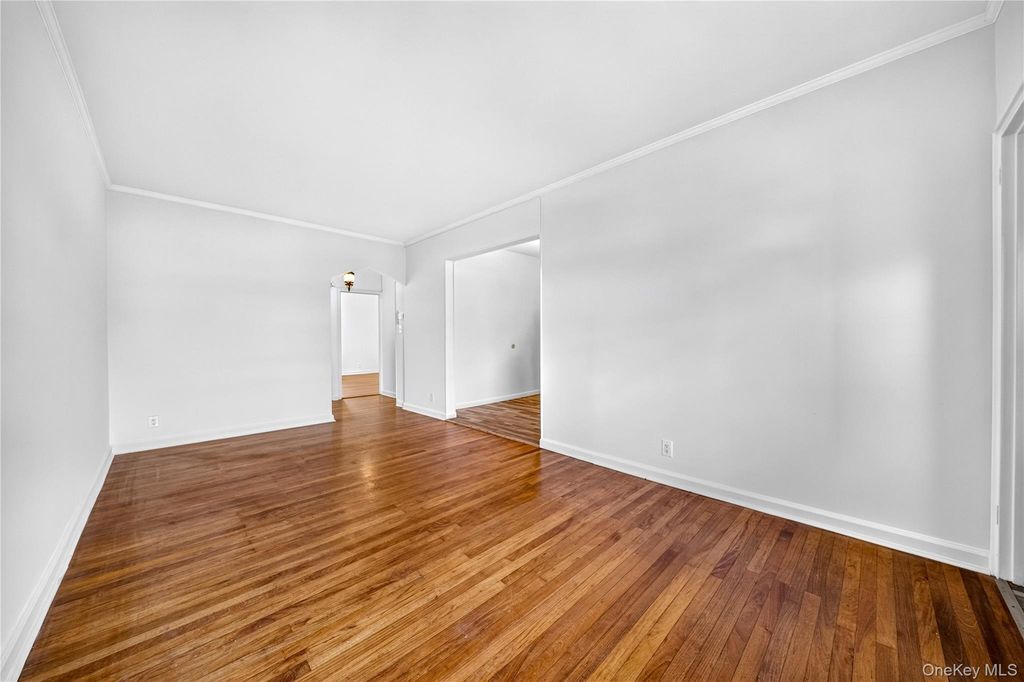 151-68 24th Avenue, Whitestone, NY 11357 — photo 3