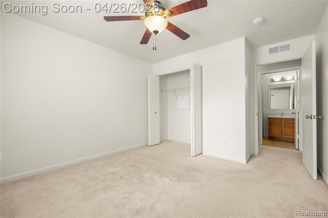 23366 Sunset Road, Taylor, MI 48180