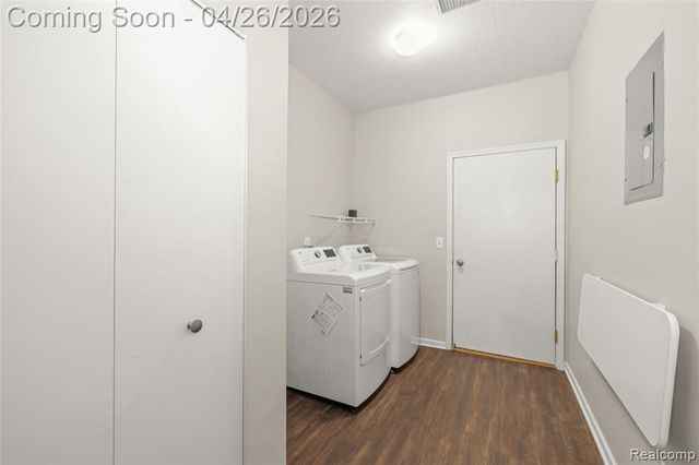 23366 Sunset Road, Taylor, MI 48180