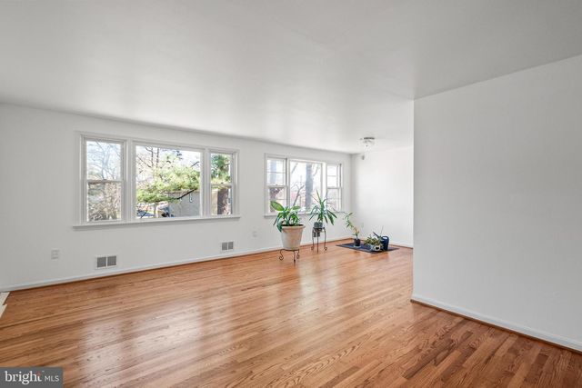 801 POCAHONTAS DR, Fort Washington, MD 20744