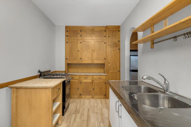 4025 42nd Avenue S, Minneapolis, MN 55406