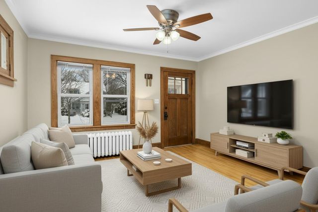 4025 42nd Avenue S, Minneapolis, MN 55406