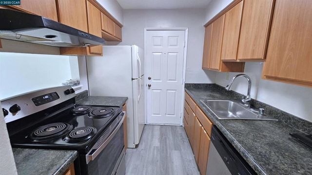 1446 Del Rio Cir, Concord, CA 94518