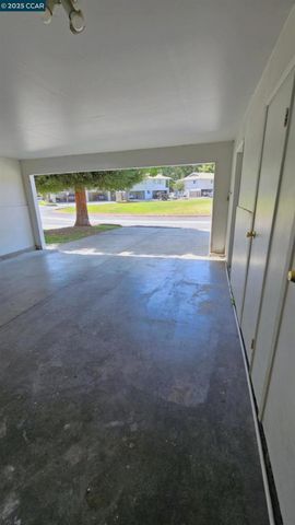 1446 Del Rio Cir, Concord, CA 94518