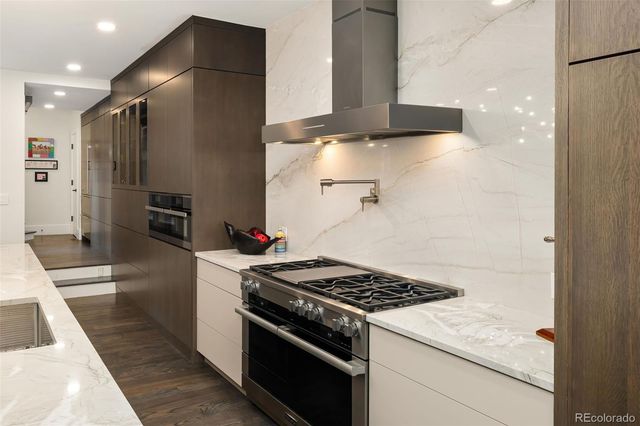 418 Steele Street, Denver, CO 80206