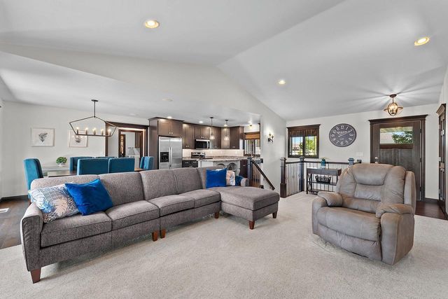 3708 HOOSIER WAY, New Franken, WI 54229