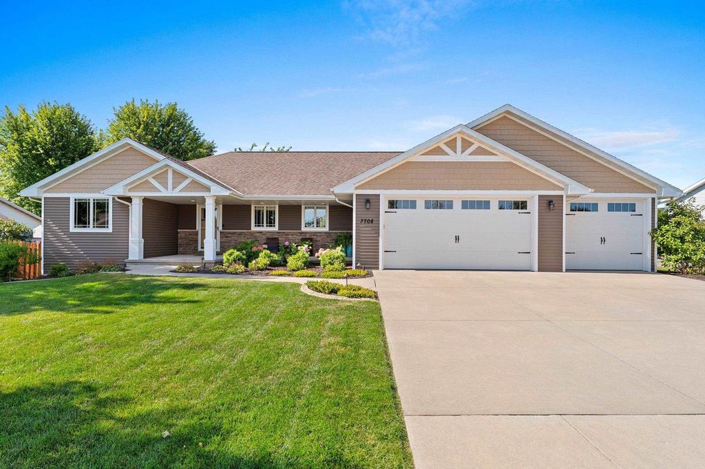 3708 HOOSIER WAY, New Franken, WI 54229