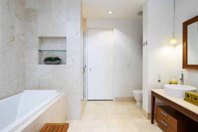 2200 Victory Avenue 2401, Dallas, TX 75219