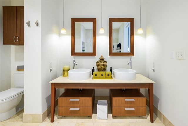 2200 Victory Avenue 2401, Dallas, TX 75219