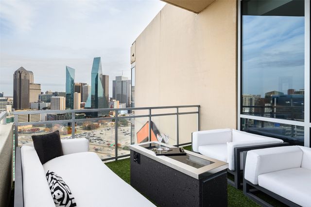 2200 Victory Avenue 2401, Dallas, TX 75219