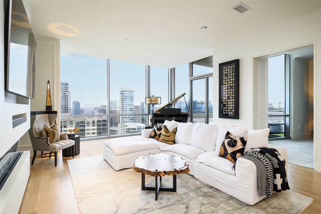 2200 Victory Avenue 2401, Dallas, TX 75219