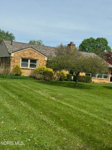 3760 Heatherdowns Boulevard, Toledo, OH 43614