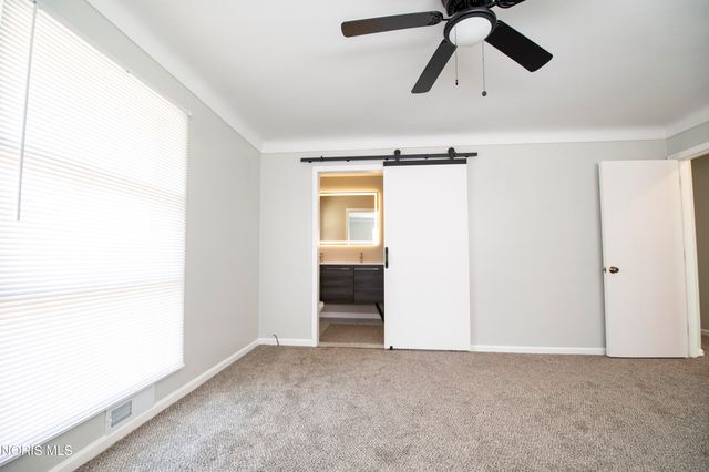 3760 Heatherdowns Boulevard, Toledo, OH 43614