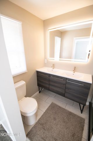 3760 Heatherdowns Boulevard, Toledo, OH 43614