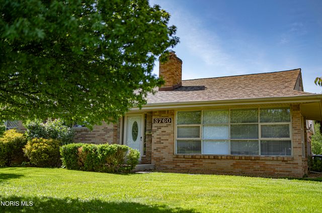 3760 Heatherdowns Boulevard, Toledo, OH 43614
