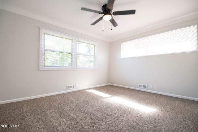 3760 Heatherdowns Boulevard, Toledo, OH 43614