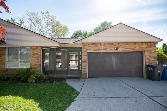 3760 Heatherdowns Boulevard, Toledo, OH 43614