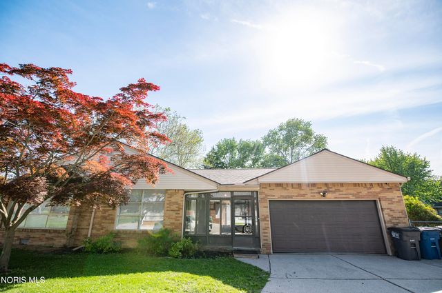 3760 Heatherdowns Boulevard, Toledo, OH 43614