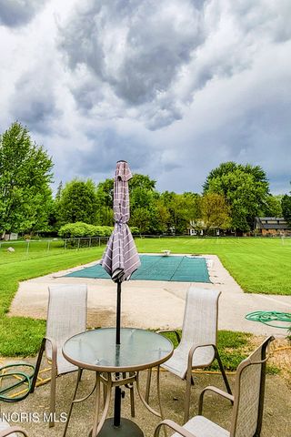 3760 Heatherdowns Boulevard, Toledo, OH 43614