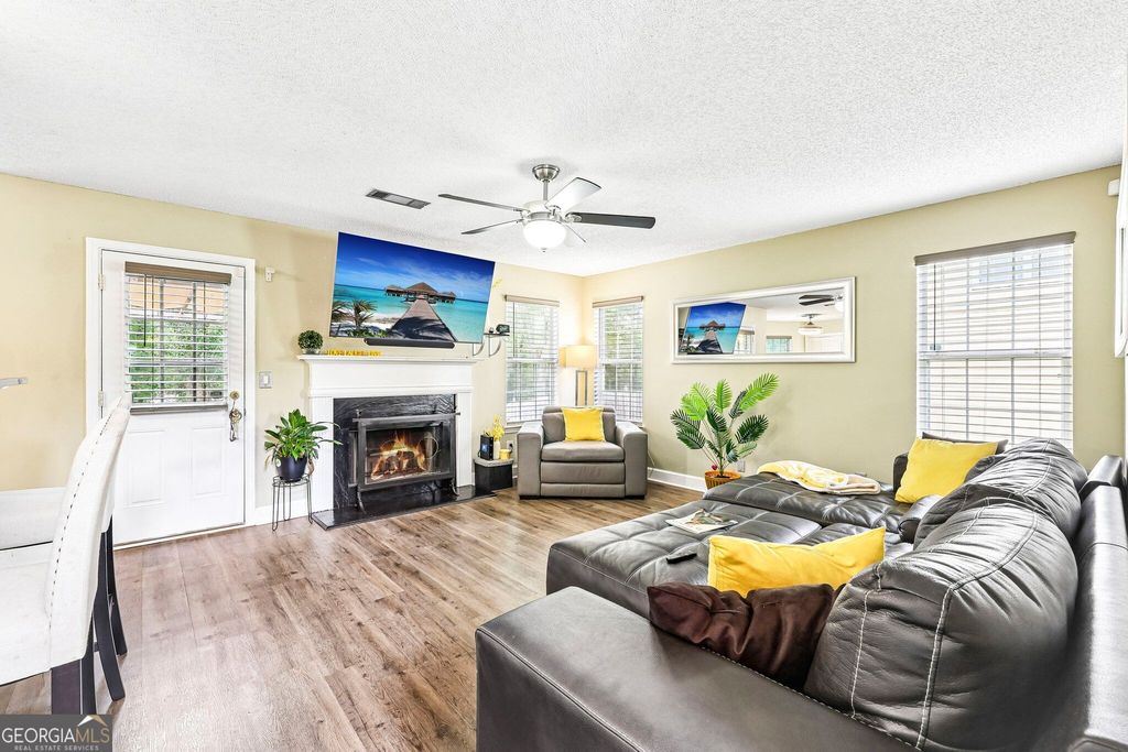 6098 Giles Court, Lithonia, GA 30058 — photo 5