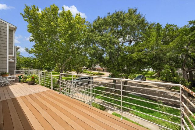 30 Lakewood Lane 30, Seabrook, TX 77586