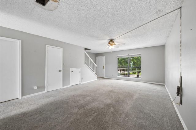 30 Lakewood Lane 30, Seabrook, TX 77586