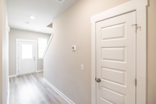 3107 Lamond Dr, Gallatin, TN 37066