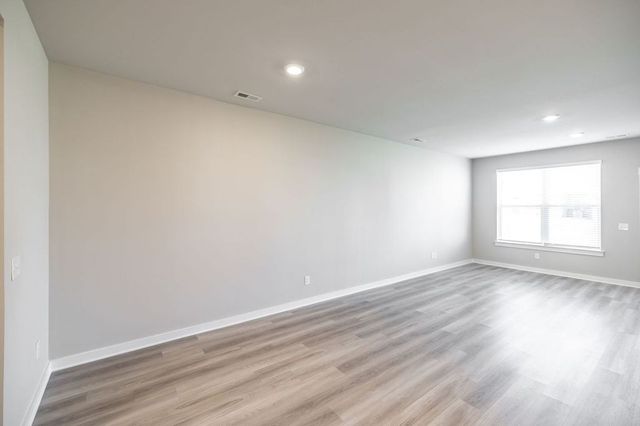 3107 Lamond Dr, Gallatin, TN 37066