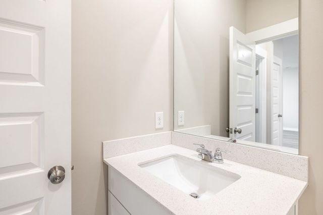 3107 Lamond Dr, Gallatin, TN 37066