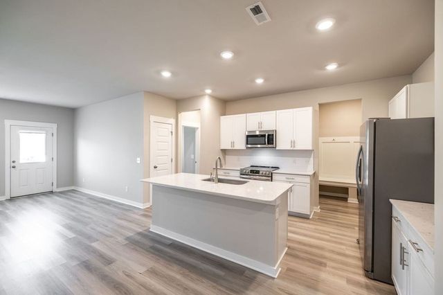 3107 Lamond Dr, Gallatin, TN 37066