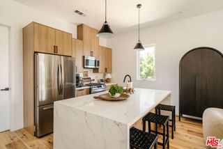 4460 Maplewood Avenue D, Los Angeles, CA 90004