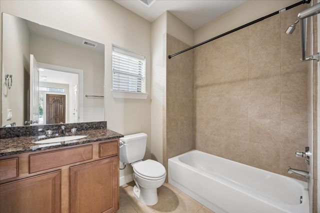 3812 Center Street, Houston, TX 77007