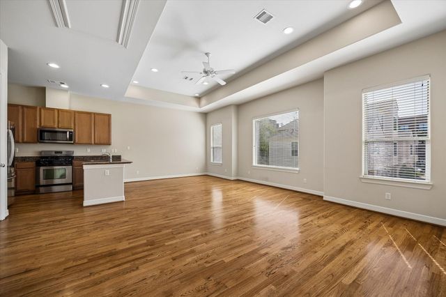 3812 Center Street, Houston, TX 77007