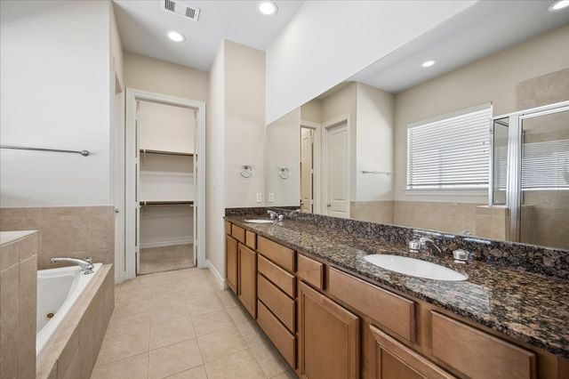 3812 Center Street, Houston, TX 77007
