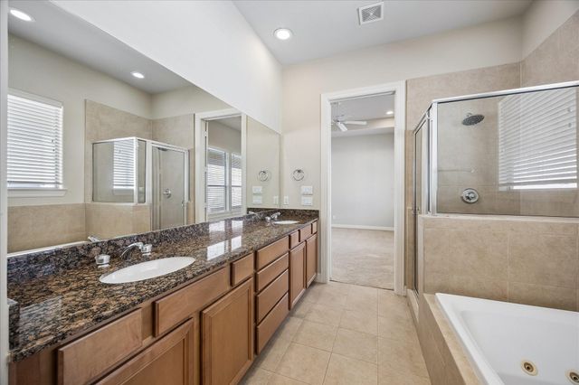 3812 Center Street, Houston, TX 77007