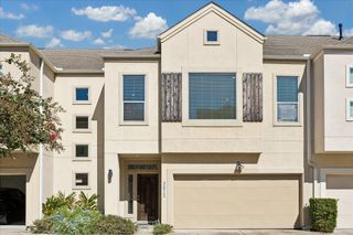 3812 Center Street, Houston, TX 77007