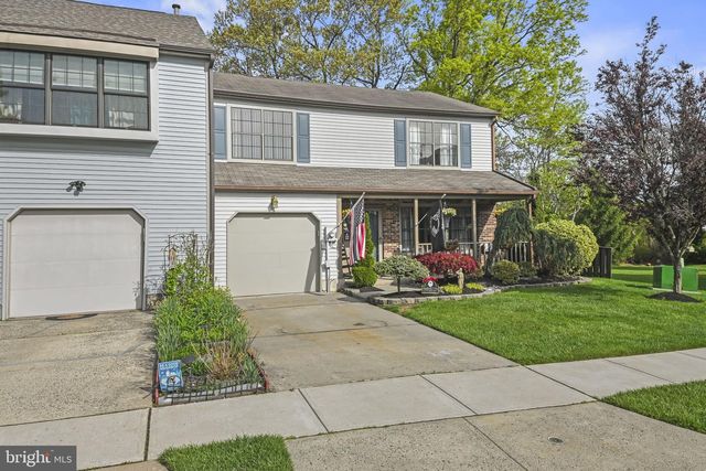 7 BEVERLY CT, Robbinsville, NJ 08691
