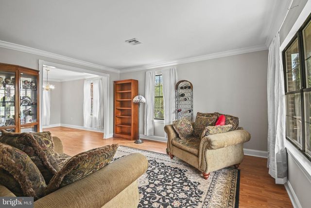 7 BEVERLY CT, Robbinsville, NJ 08691