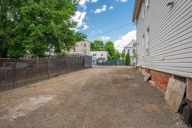15 Bulkley Avenue, Port Chester, NY 10573