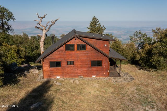 27001 Medicine Bow Court, Tehachapi, CA 93561