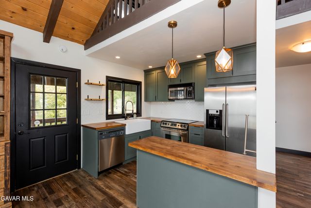 27001 Medicine Bow Court, Tehachapi, CA 93561