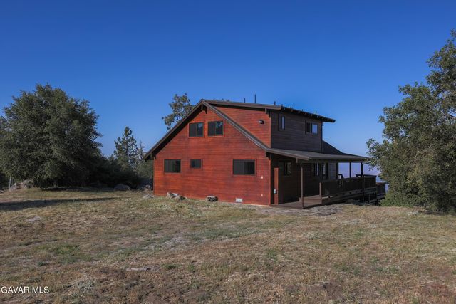 27001 Medicine Bow Court, Tehachapi, CA 93561