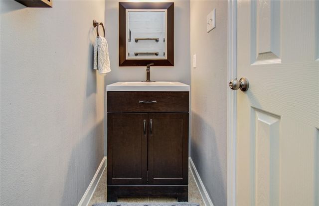 1230 Blue Leaf Drive, Richmond, TX 77469