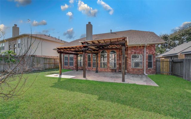 1230 Blue Leaf Drive, Richmond, TX 77469