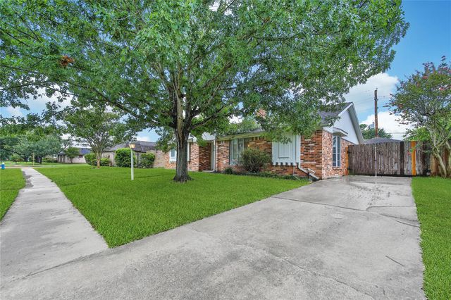 626 Park Knoll Lane, Katy, TX 77450