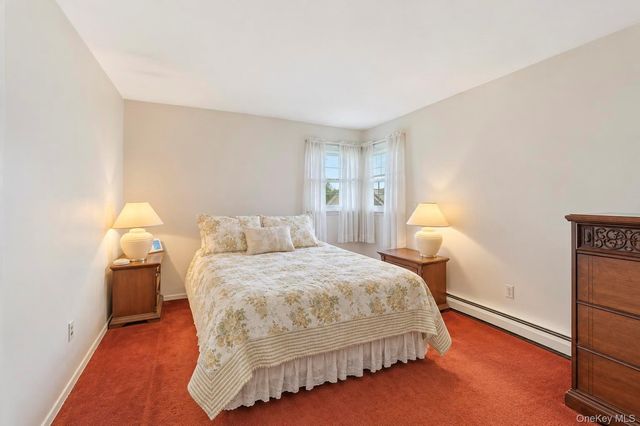 355 W Islip Boulevard, West Islip, NY 11795