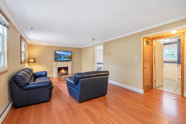 355 W Islip Boulevard, West Islip, NY 11795