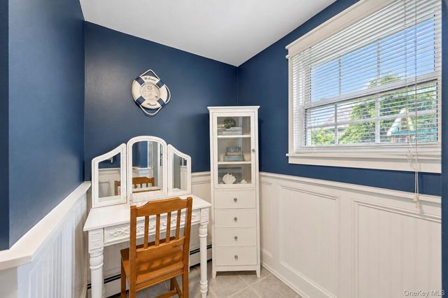 355 W Islip Boulevard, West Islip, NY 11795