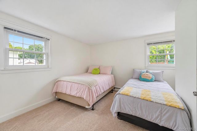 355 W Islip Boulevard, West Islip, NY 11795